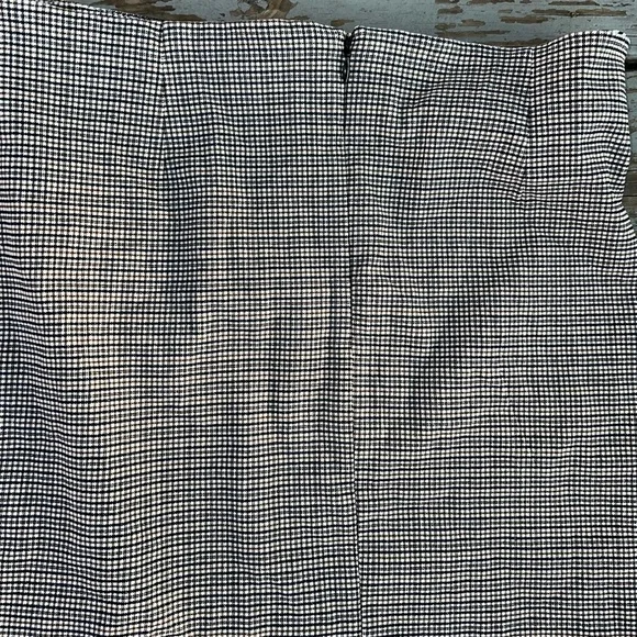 Shinestar mini skirt size large with zipper enclosure - Picture 6 of 6